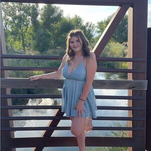 Sparkly blue LULUS homecoming dress size large